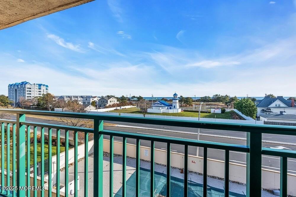 422 Ocean Blvd N Apt 3j #3J - Photo 2 of 13