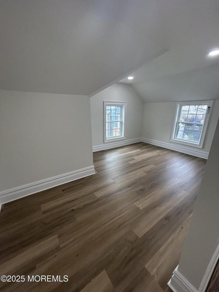 600 Ocean Park Ave Unit Rear #REAR - Photo 5 of 6