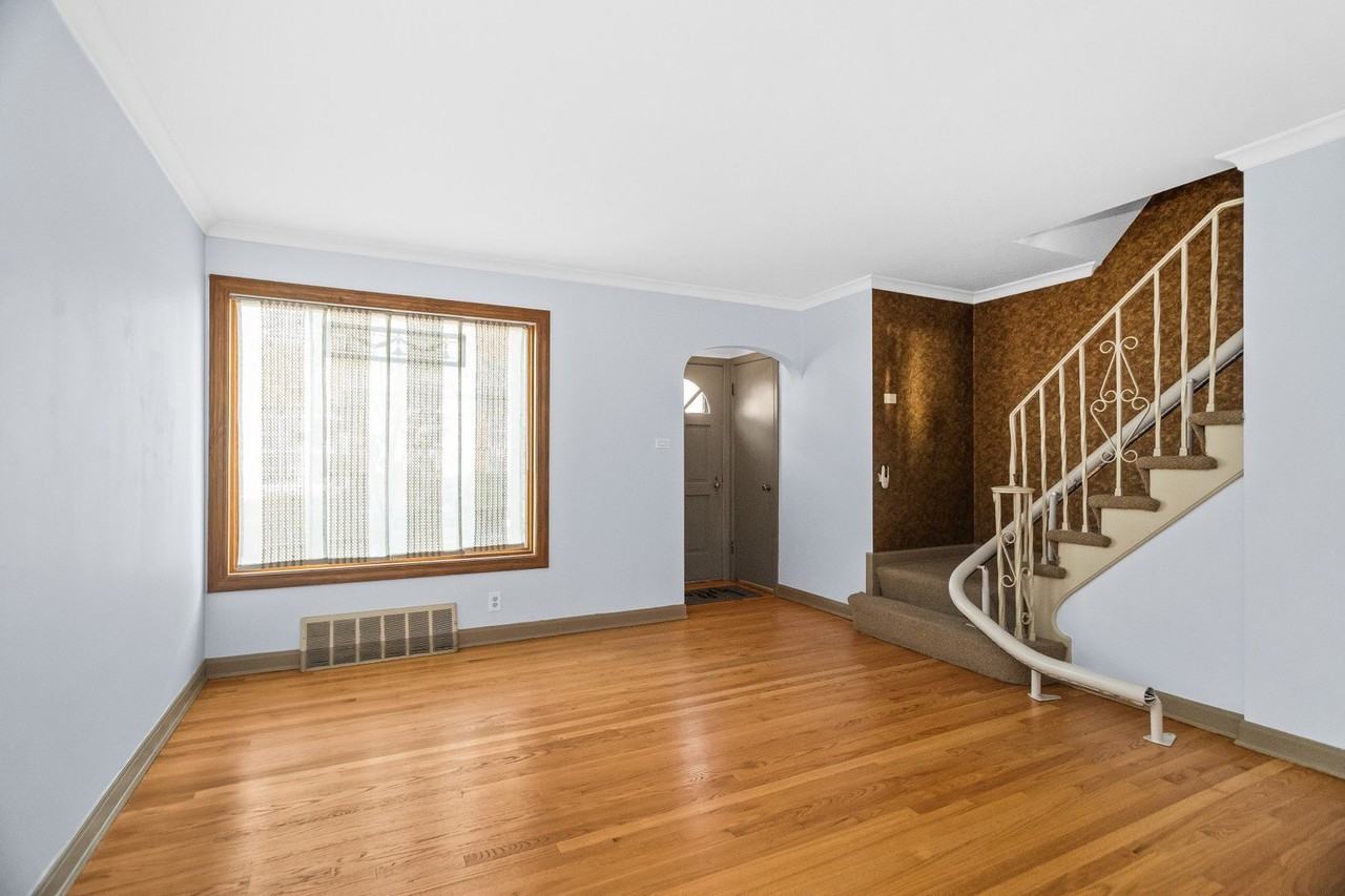 1407 N Harlem Ave Apt A #A - Photo 2 of 18