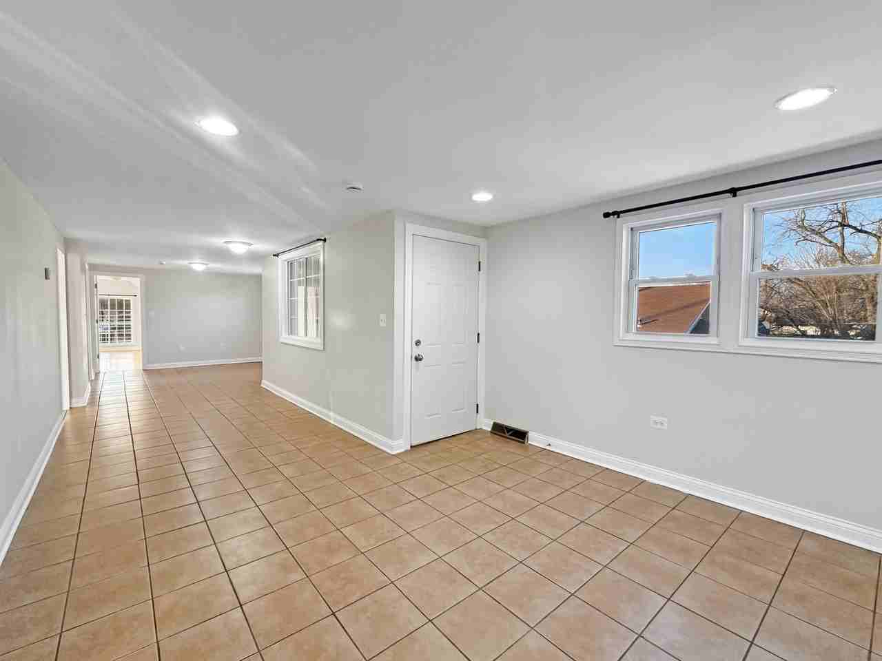 3135 Chicago Rd Apt 2nd #2nd - Photo 5 of 14