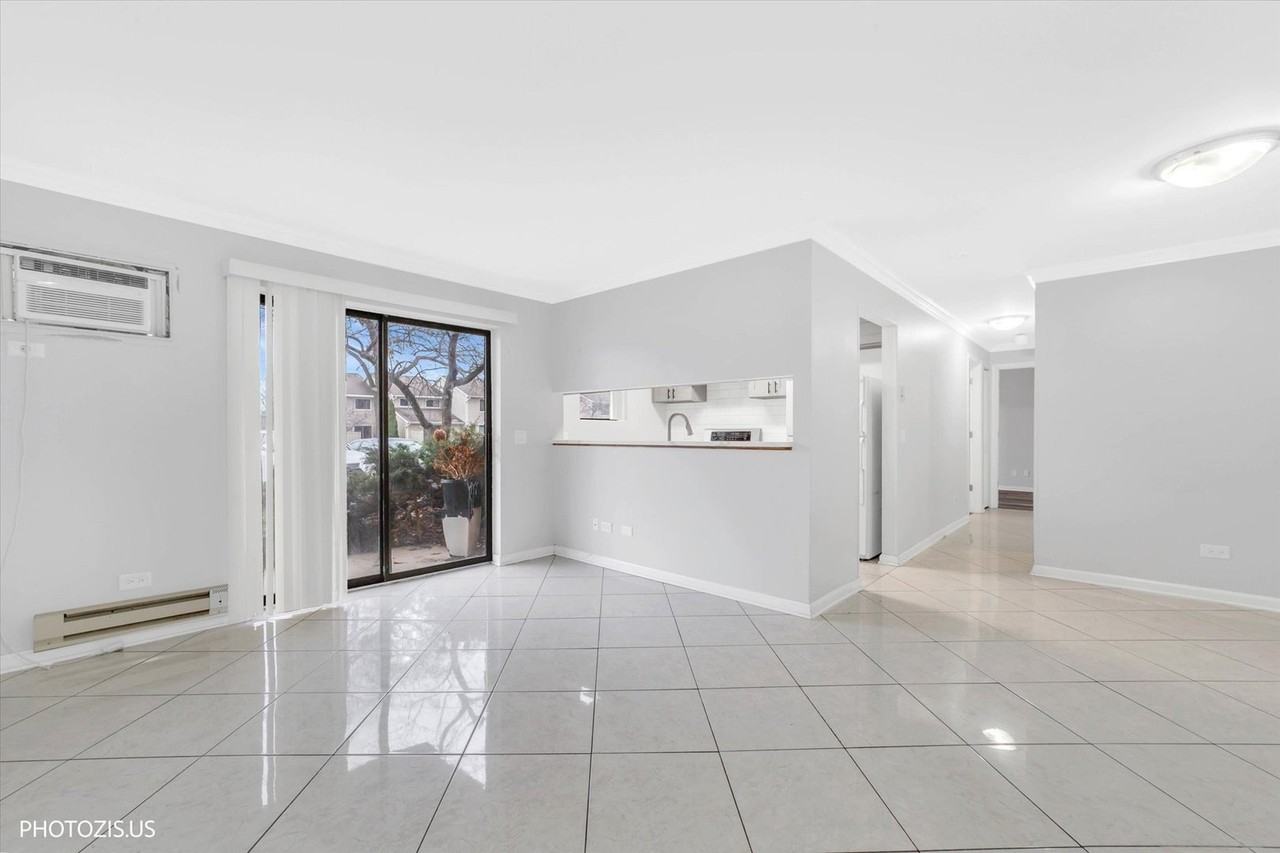 1225 N Winslowe Dr Unit 101 #101 - Photo 3 of 12