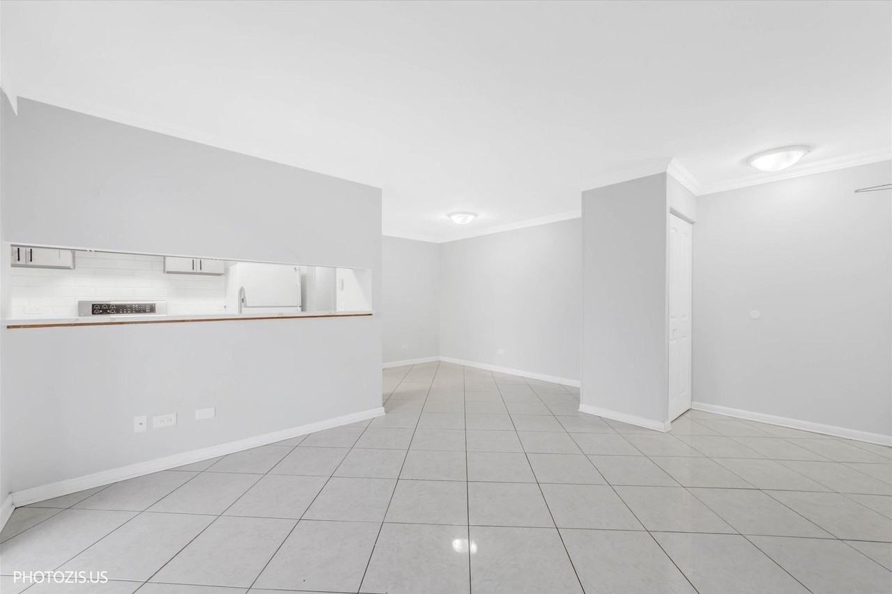 1225 N Winslowe Dr Unit 101 #101 - Photo 4 of 12