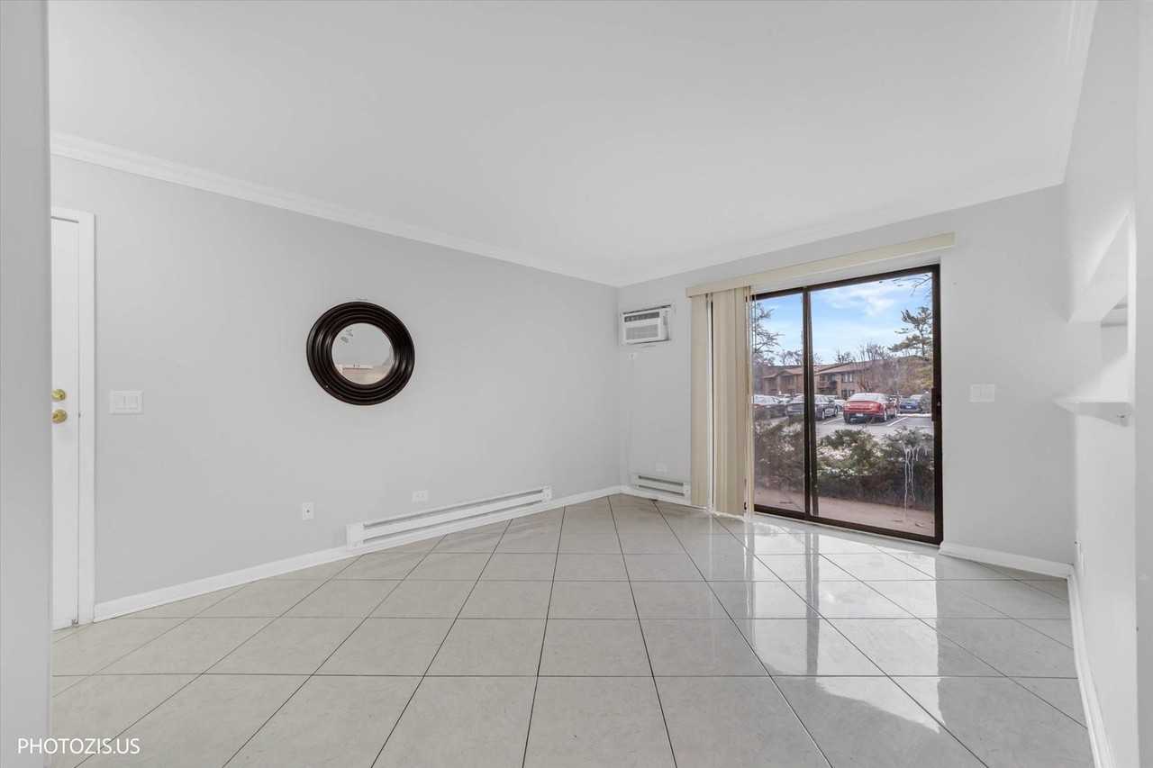 1225 N Winslowe Dr Unit 101 #101 - Photo 5 of 12