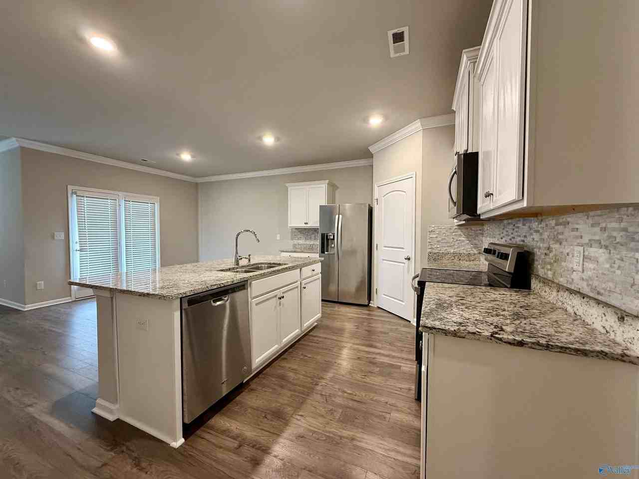 116 River Haven Dr - Photo 3 of 26