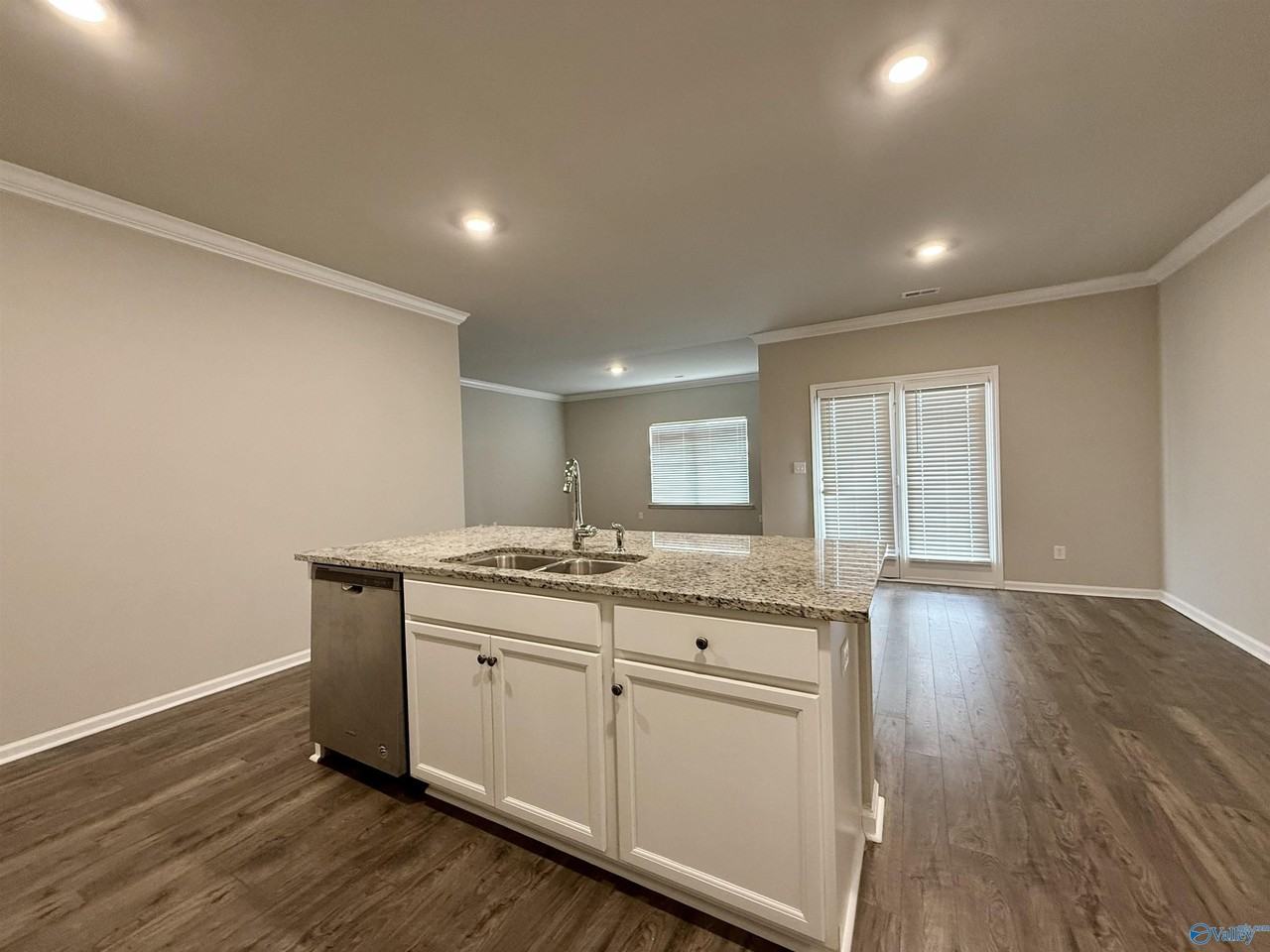 116 River Haven Dr - Photo 5 of 26