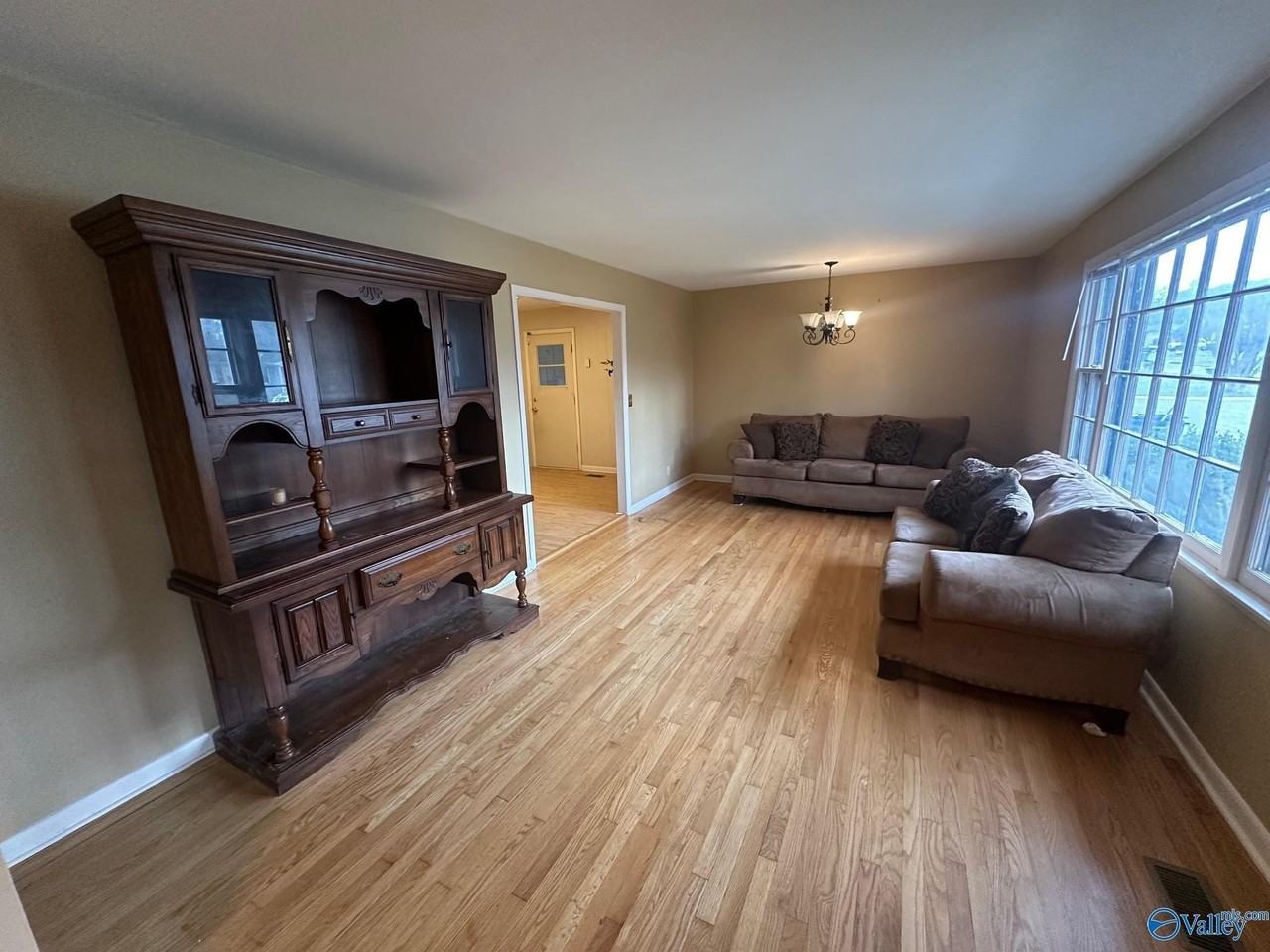 3319 Barton Ave Nw - Photo 2 of 10