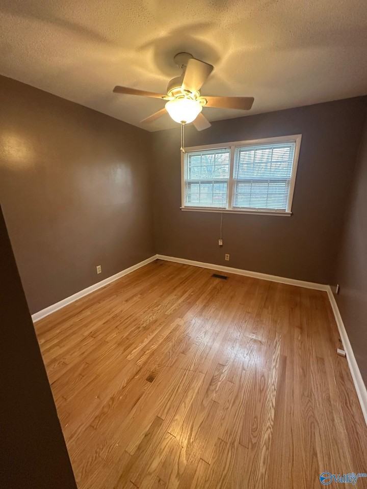 3319 Barton Ave Nw - Photo 6 of 10