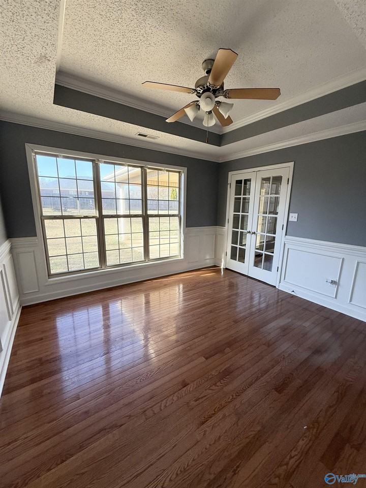 230 Bonaire Dr - Photo 5 of 12