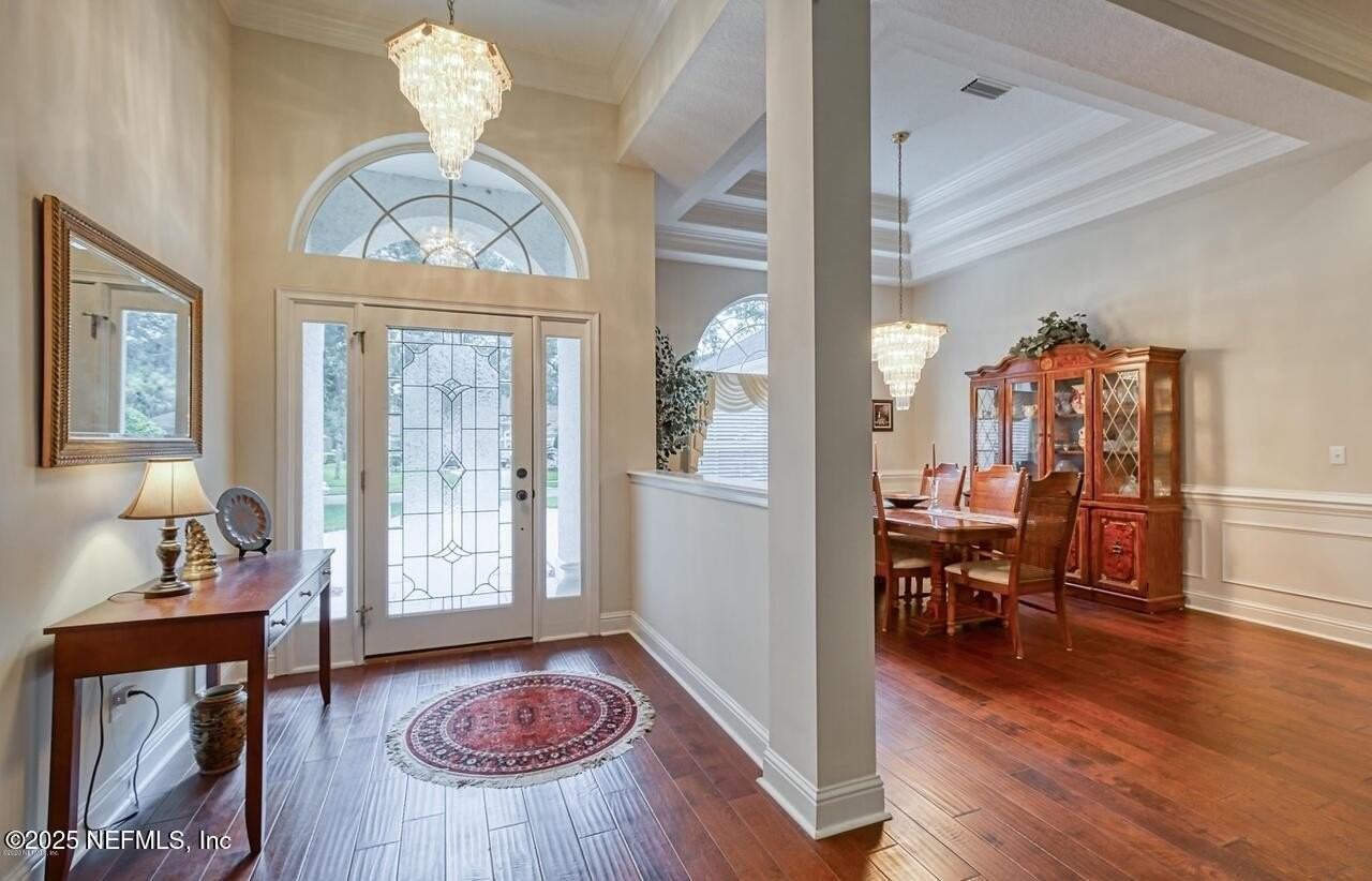 8205 Bay Tree Ln - Photo 3 of 41