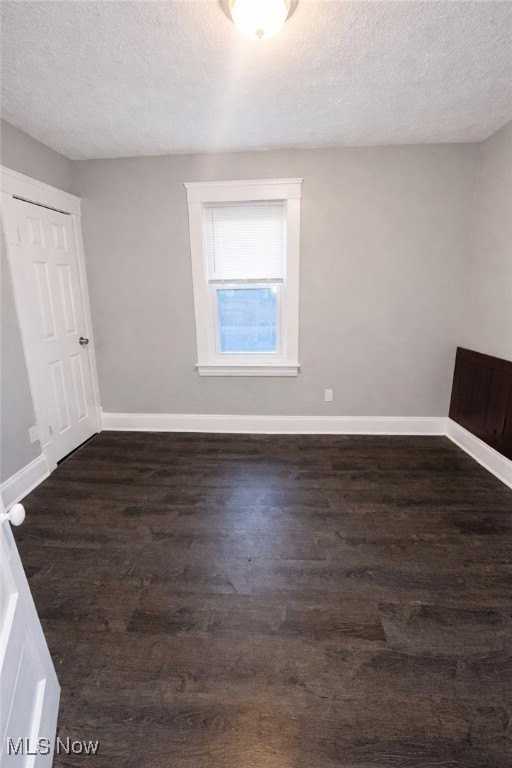 4415 Pearse Ave - Photo 6 of 17