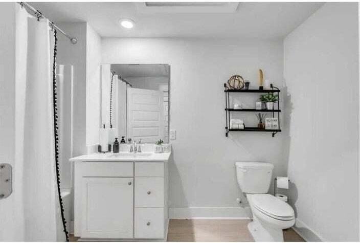 1512 Martel St - Photo 5 of 16