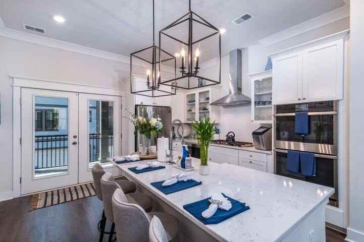 1512 Martel St - Photo 6 of 16