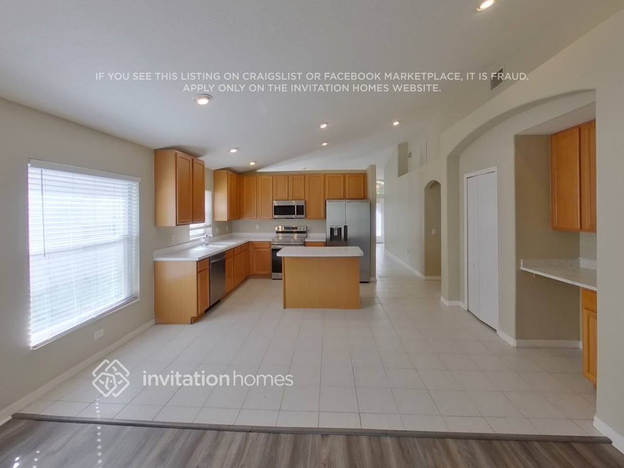 19250 Fishermans Bend Dr - Photo 4 of 17