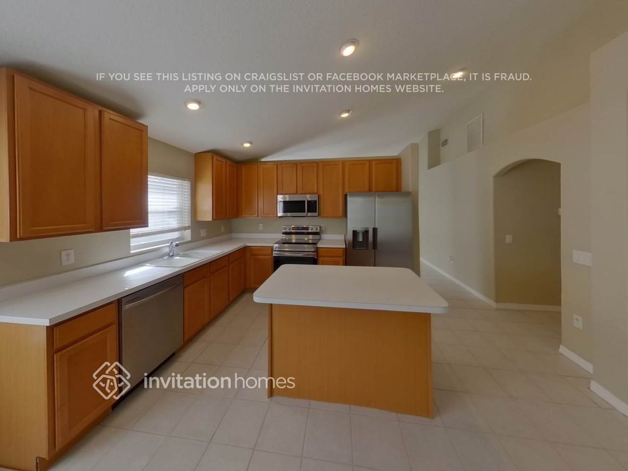 19250 Fishermans Bend Dr - Photo 5 of 17