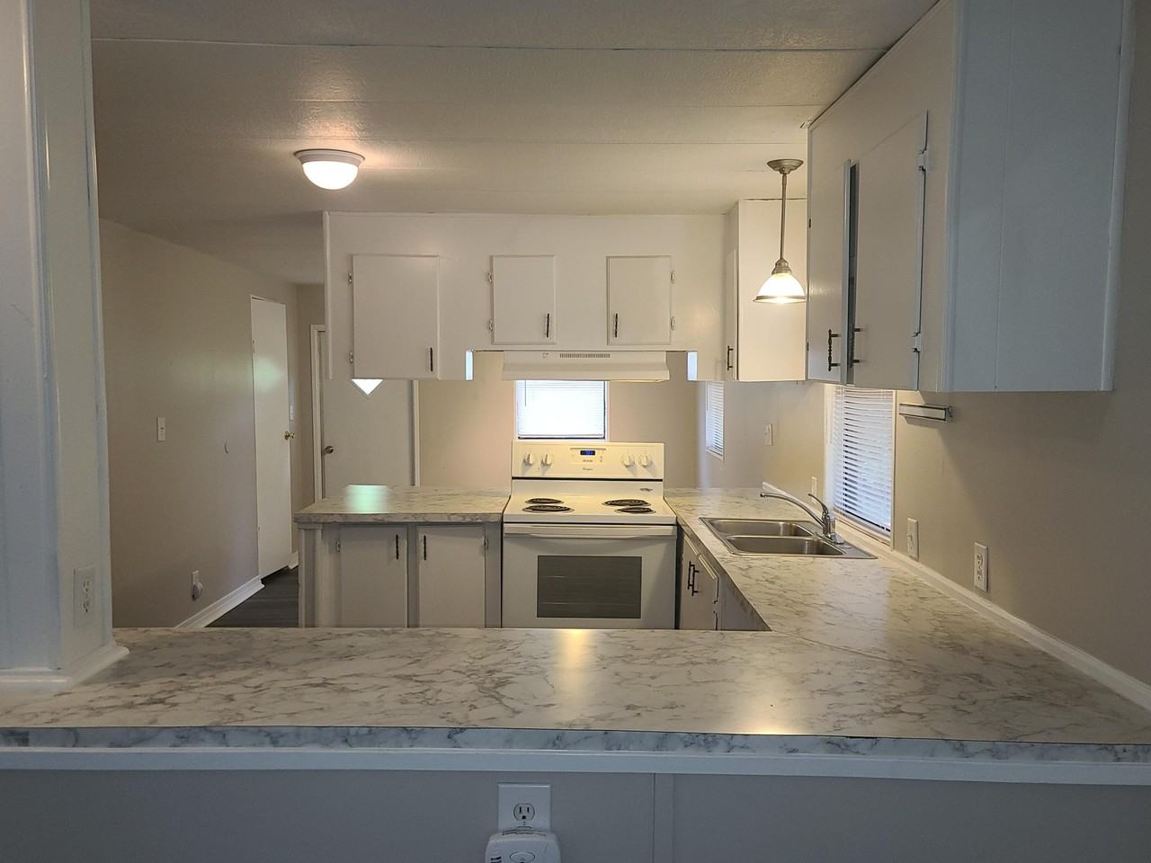 8405 Verano St - Photo 5 of 21