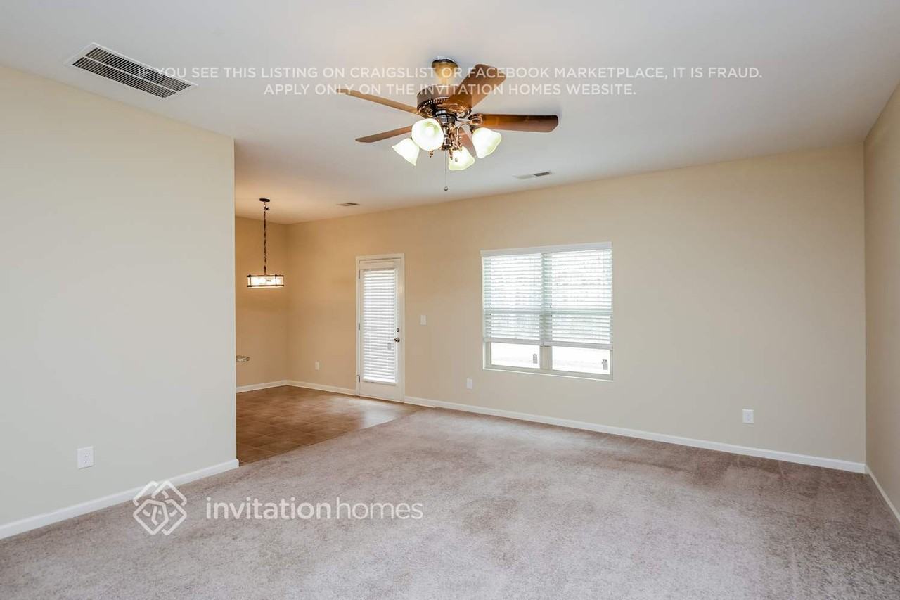 415 Mulberry Park Cir - Photo 5 of 16