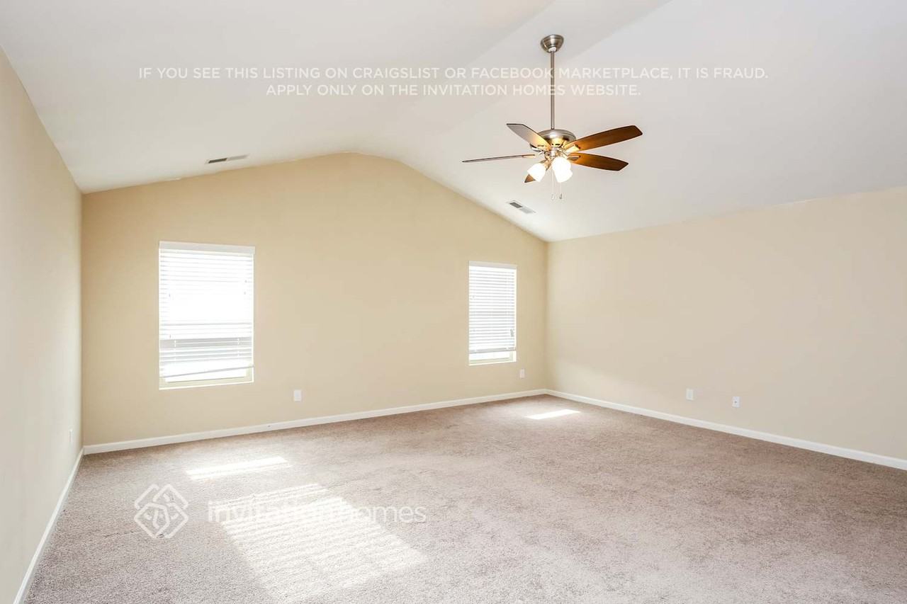 415 Mulberry Park Cir - Photo 7 of 16