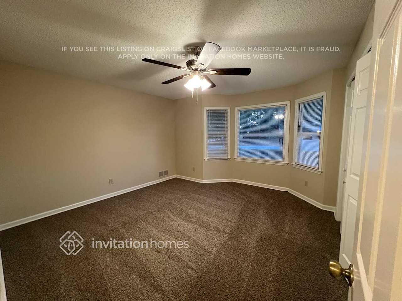 2440 Sherrie Ln Sw - Photo 5 of 11