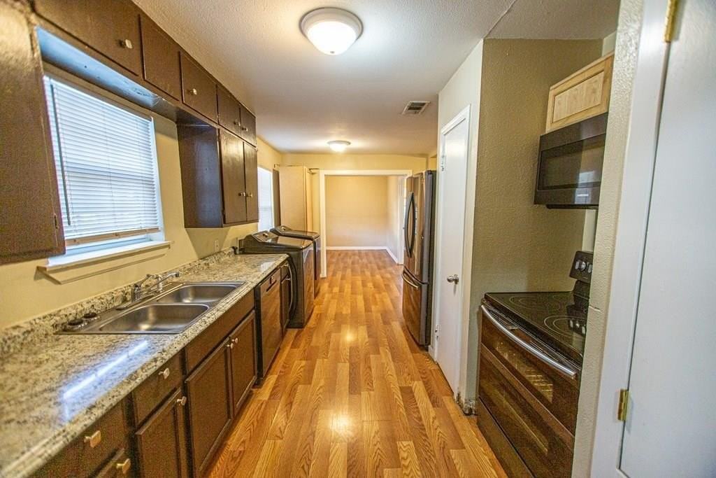 3624 Walnut Ave - Photo 2 of 8