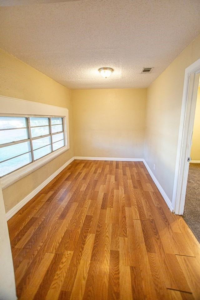 3624 Walnut Ave - Photo 3 of 8