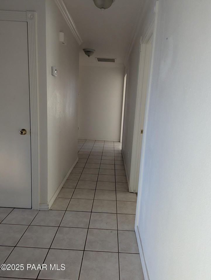 4201 N Tonto Way - Photo 7 of 11