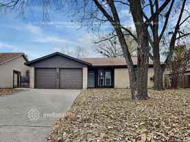 1000 Pebblecreek Dr - Photo 1 of 1