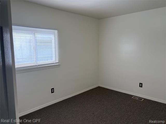 14960 Alberta Ave - Photo 4 of 10