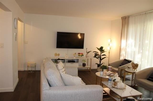 12060 15 Mile Rd - Photo 5 of 24