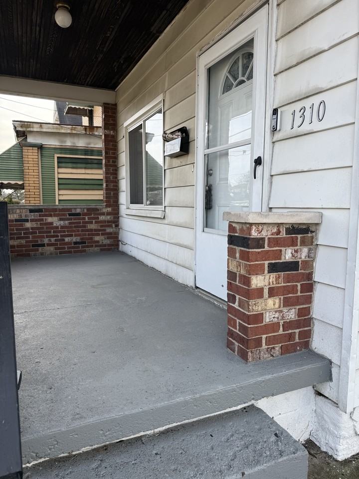 1310 Pirl St #1 - Photo 2 of 17