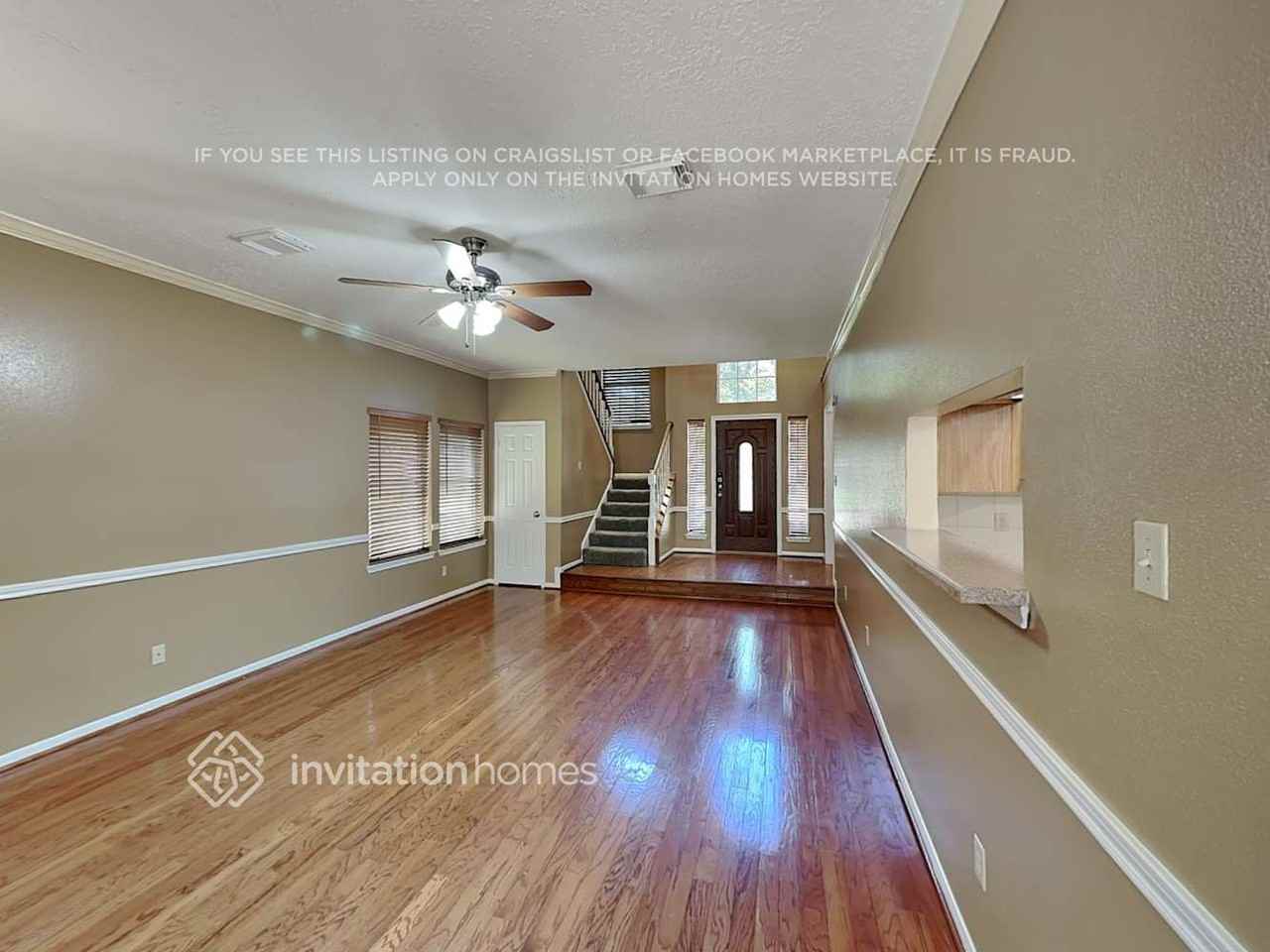 1028 Chesterwood Dr - Photo 4 of 20