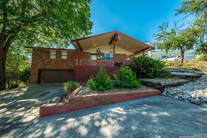 featured image of 1267 E Common St