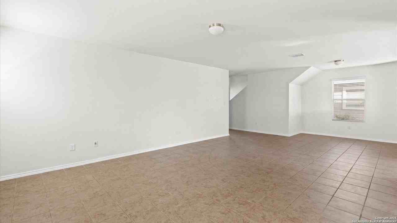 11842 Silver Coins - Photo 5 of 31