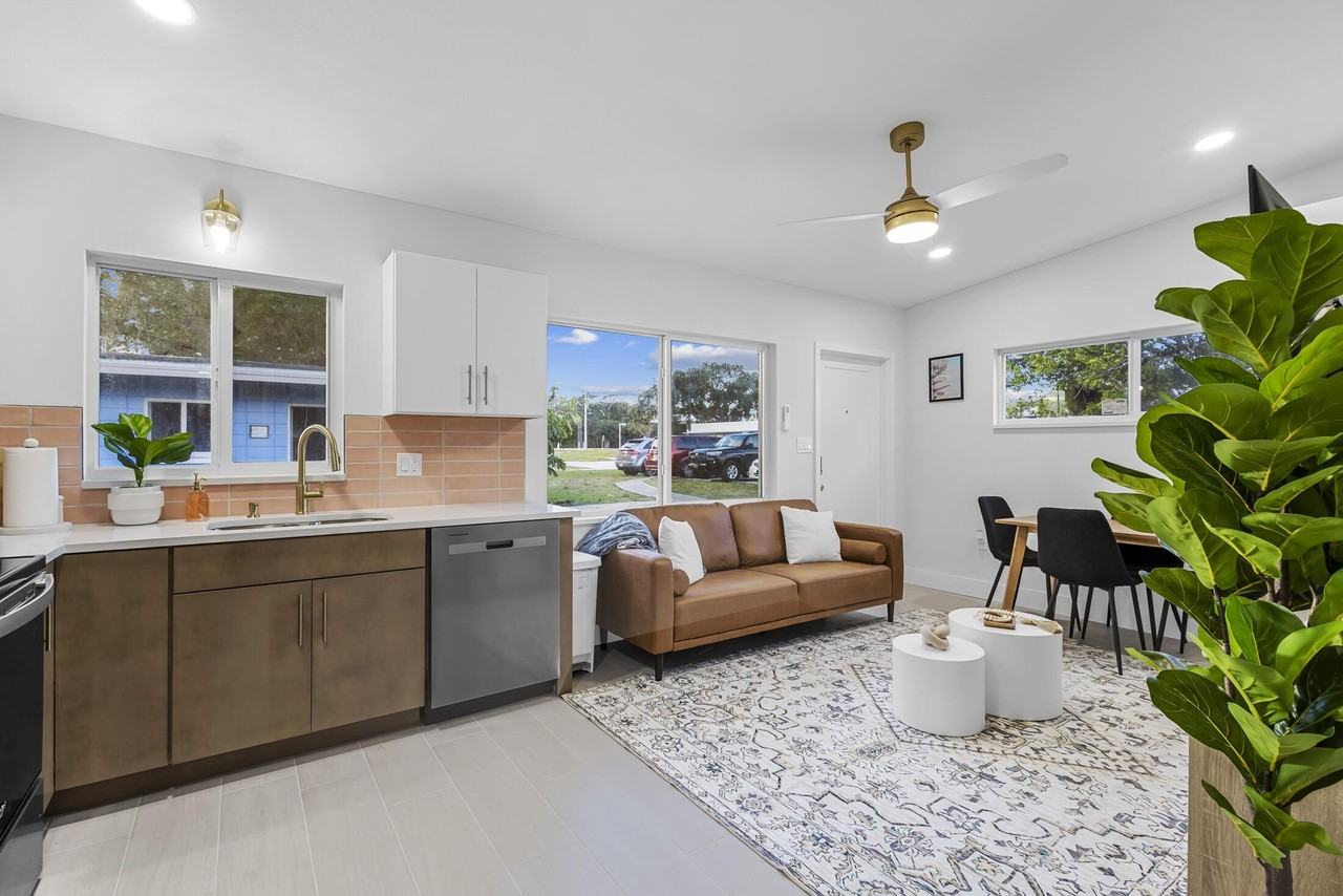 117 Pierce Ave Apt A1 #A1 - Photo 3 of 12