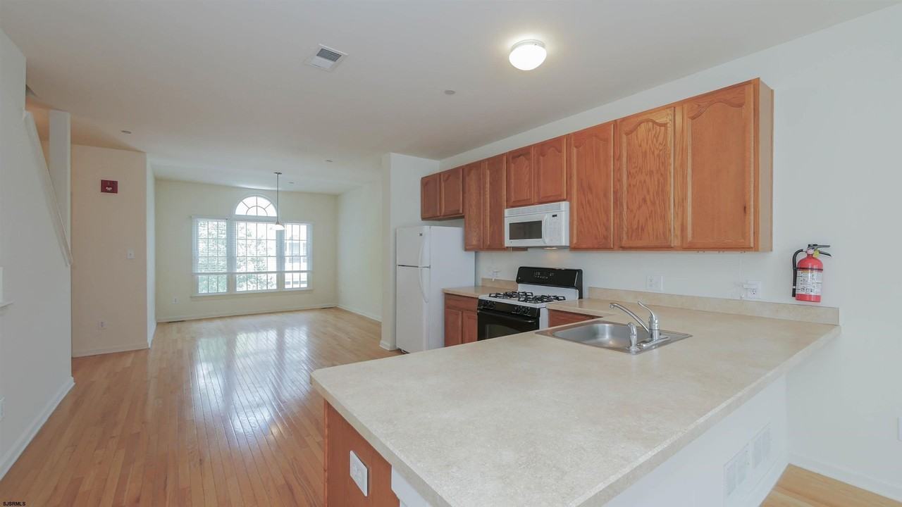 4 Chelsea Ct - Photo 5 of 41