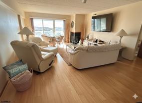 400 W Brigantine Ave - Photo 1 of 1