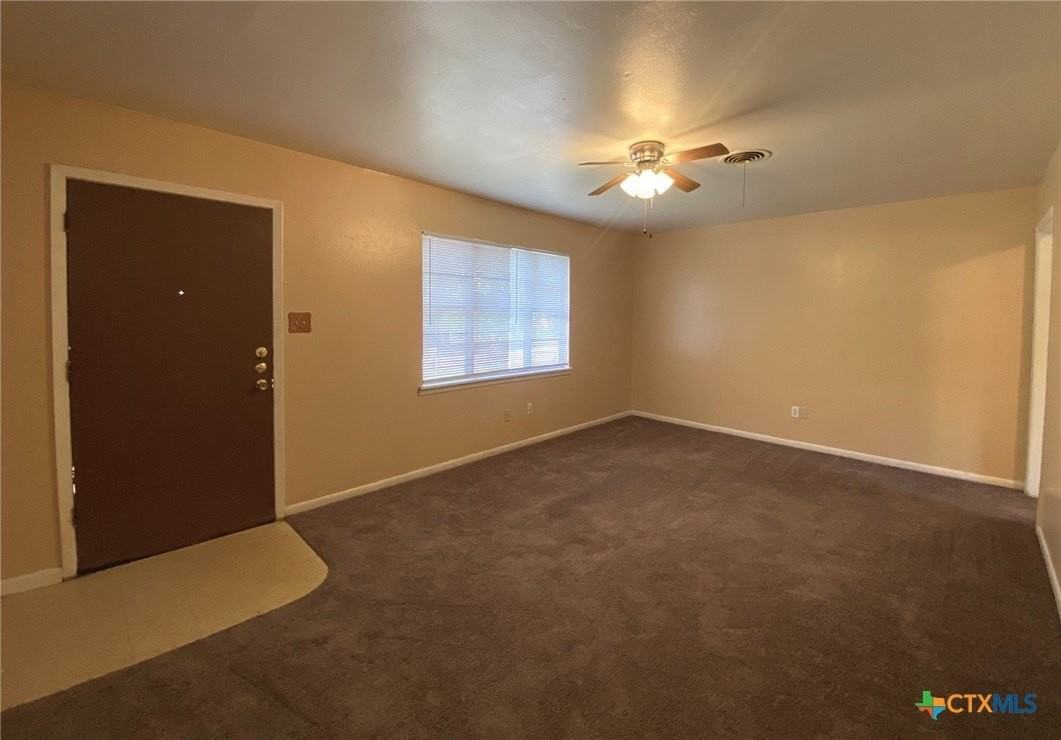 2116 Circle Dr - Photo 2 of 9