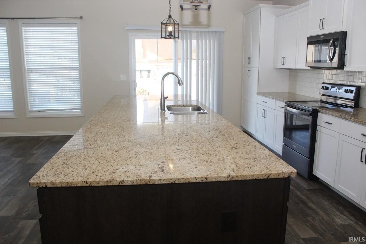 3187 Megan Dr - Photo 7 of 28