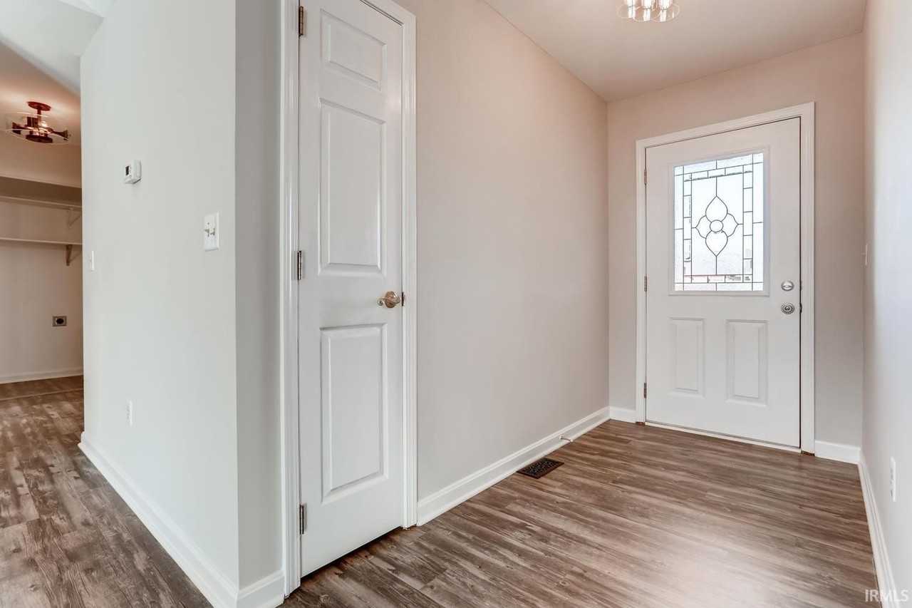 4133 Trinity Dr - Photo 5 of 30