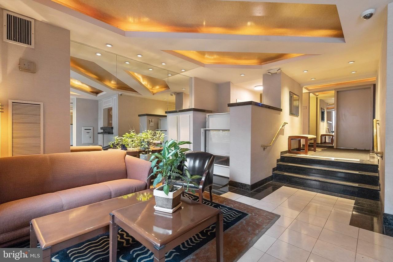 1301 20th St Nw Apt 805 #805 - Photo 3 of 27