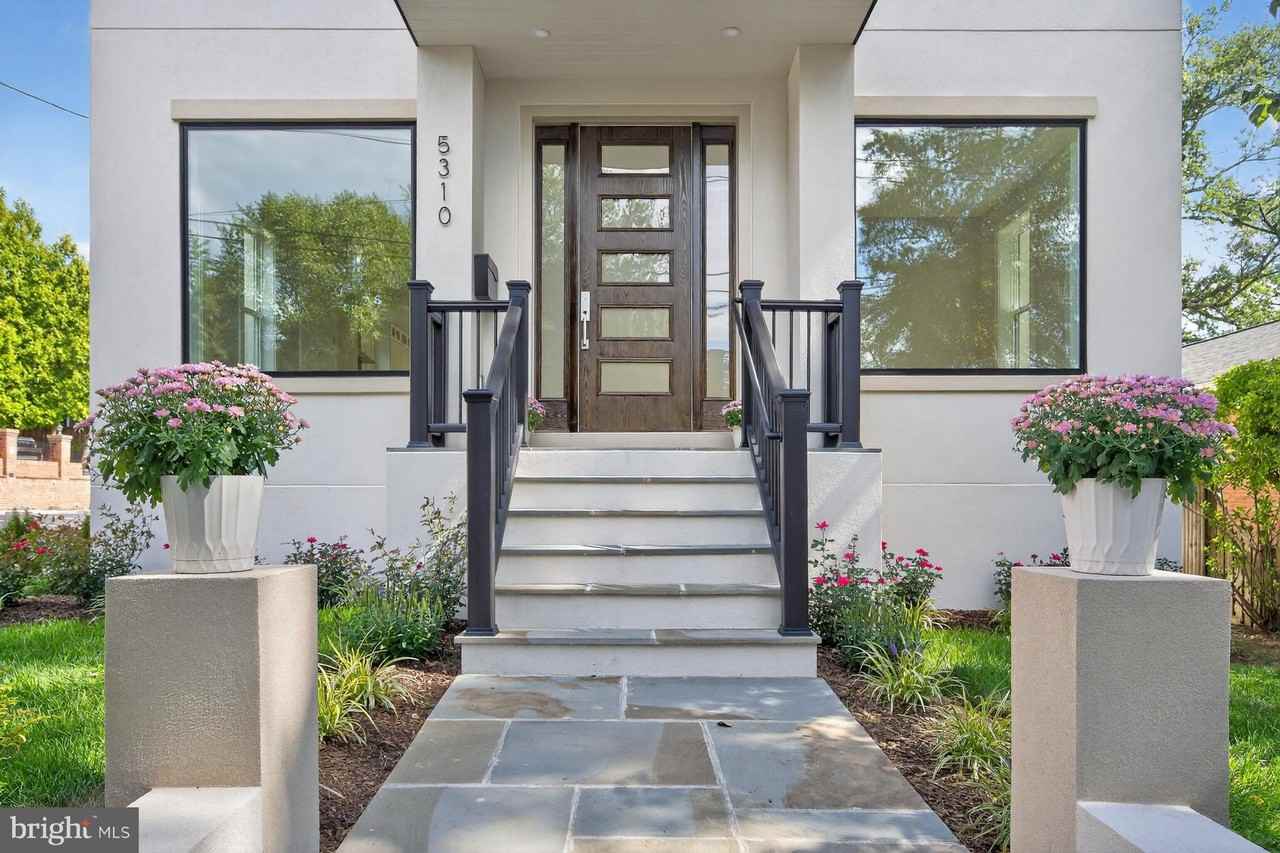 5310 Cathedral Ave Nw - Photo 2 of 50