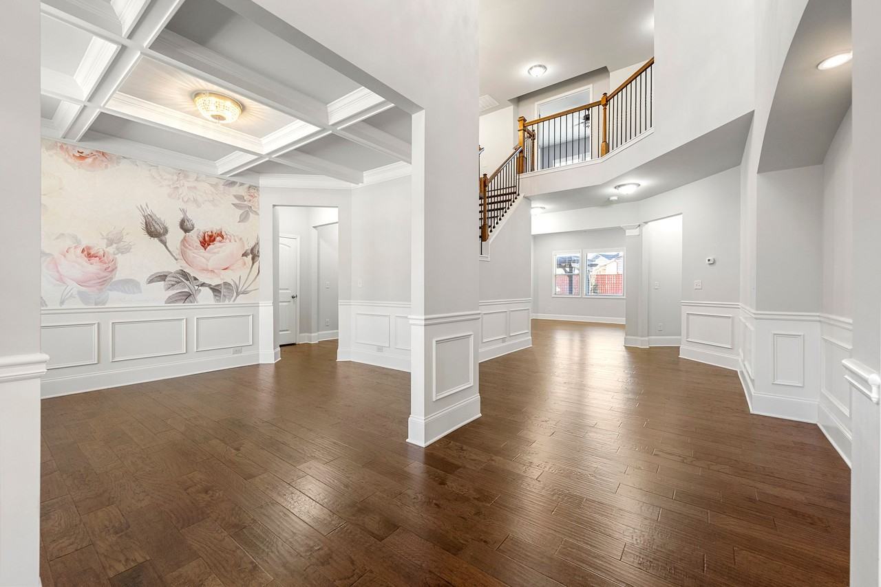 5230 Scenic Valley Dr #1 - Photo 3 of 50