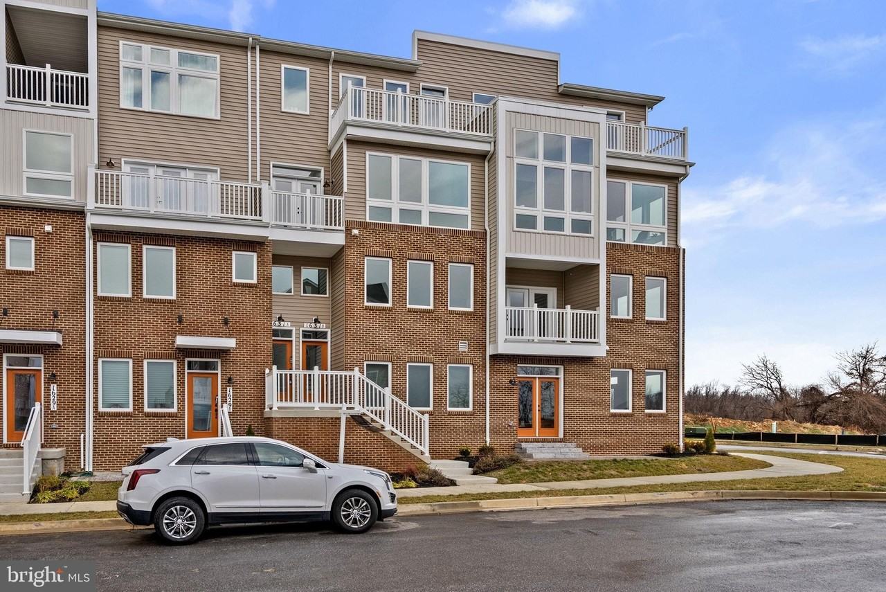 1631 Blacksmith Way Unit 214b #214B - Photo 2 of 41