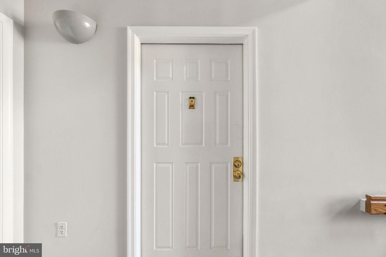 8378 Montgomery Run Rd Apt D #D - Photo 2 of 30