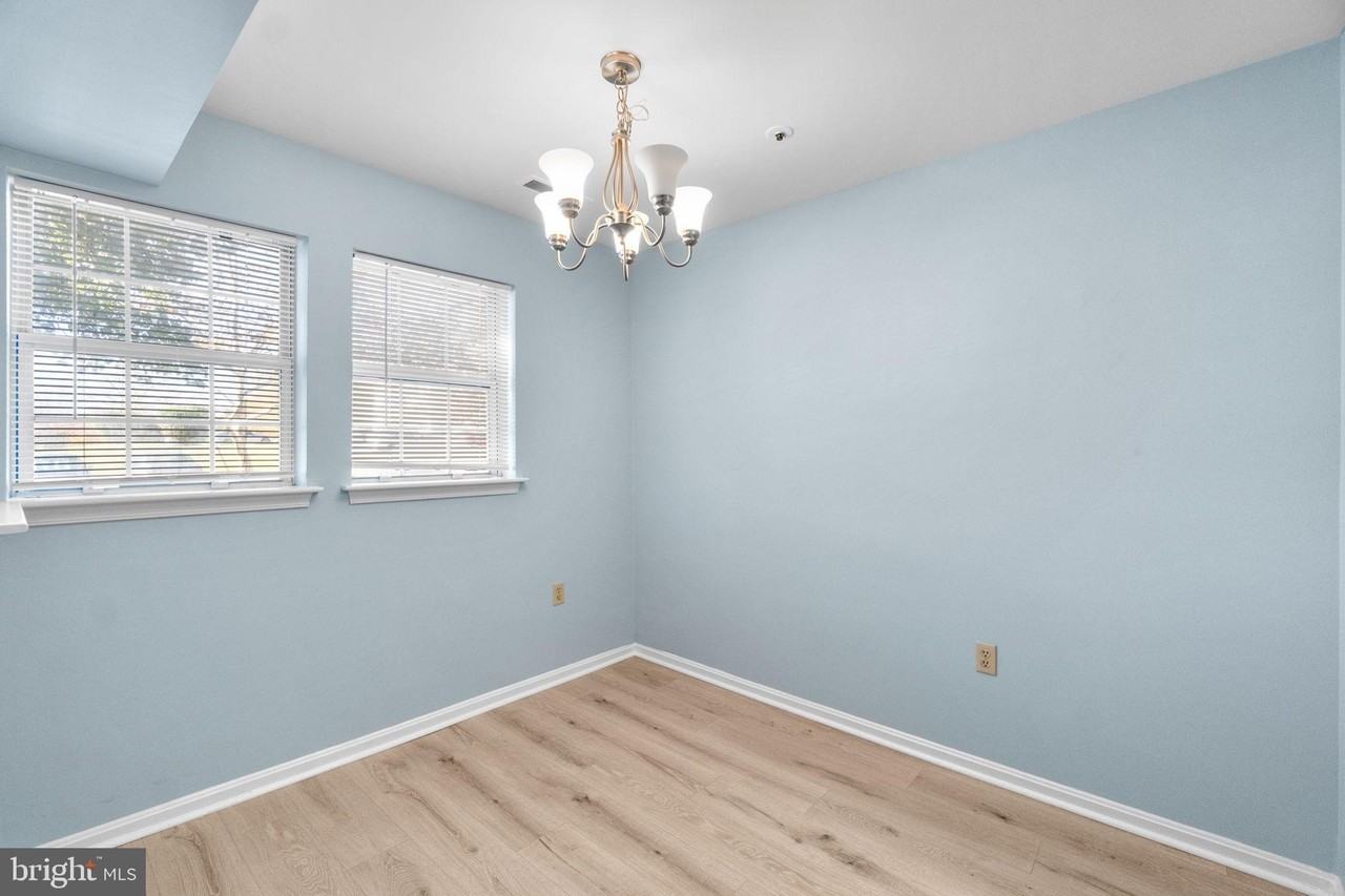 8378 Montgomery Run Rd Apt D #D - Photo 7 of 30