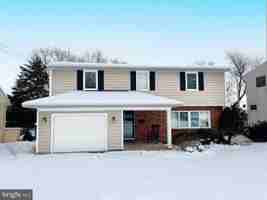 featured image of 450 Linden Ave