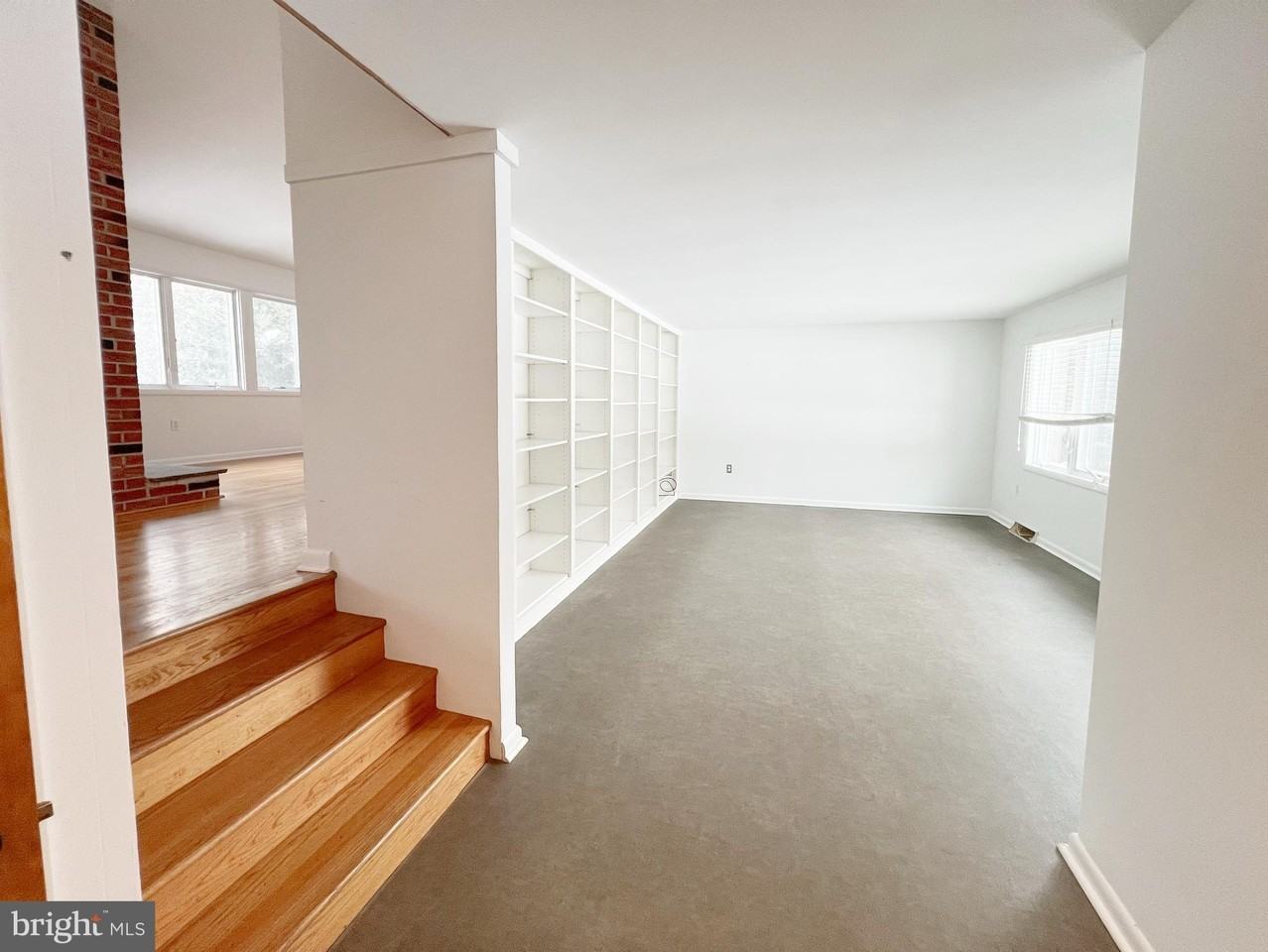 450 Linden Ave - Photo 4 of 38