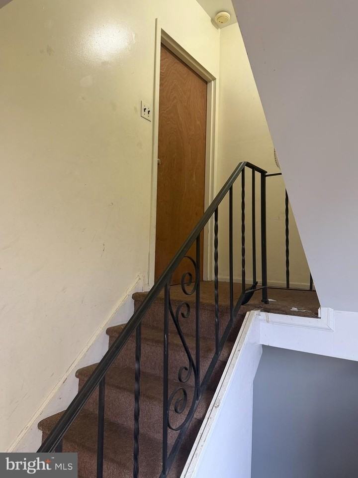 526 Gia Cir - Photo 3 of 15