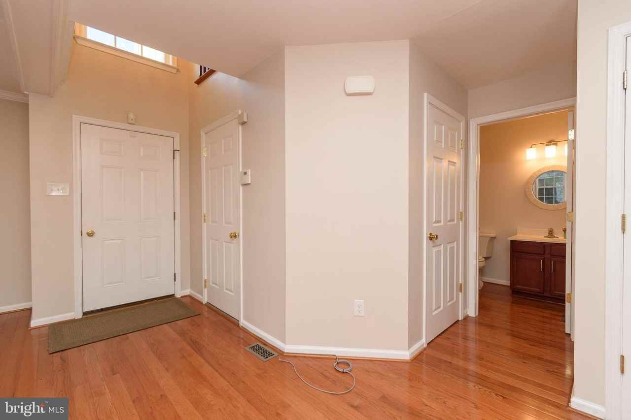 521 Dogwood Dr - Photo 3 of 25