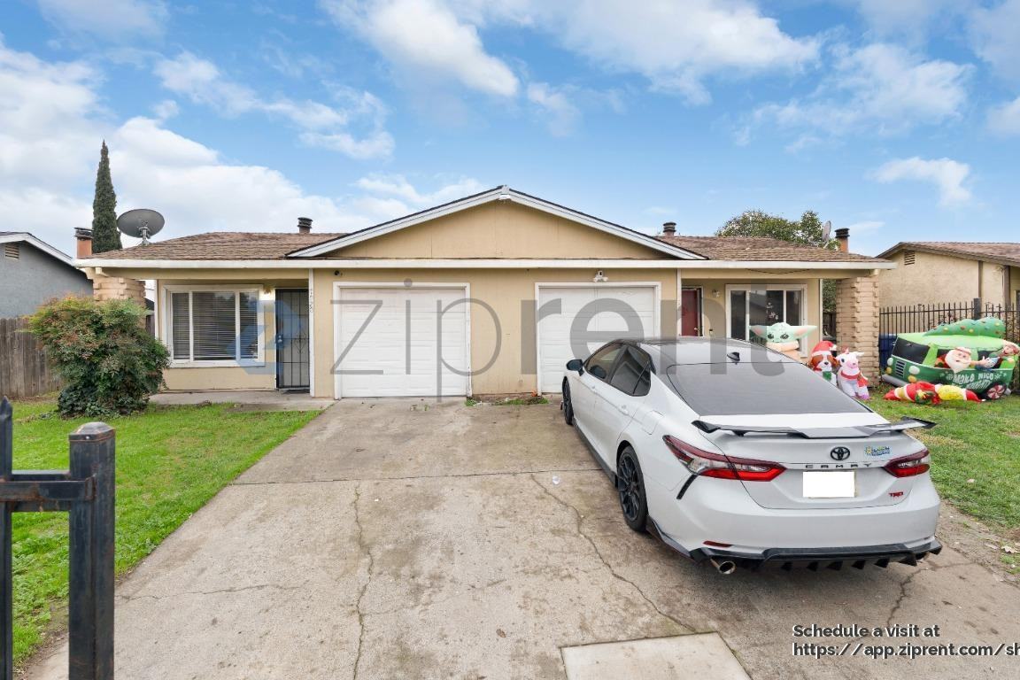 7918 68th Ave #7920 - Photo 2 of 14