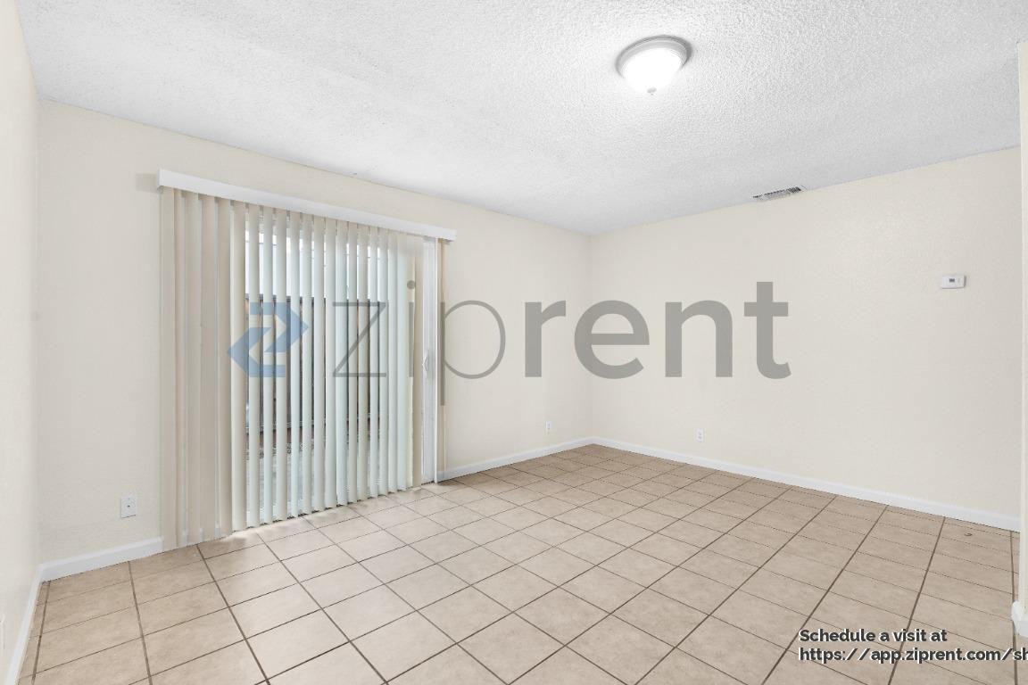 7918 68th Ave #7920 - Photo 6 of 14